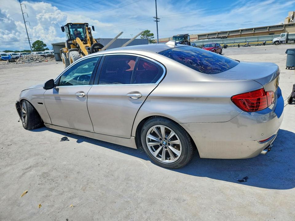 Photo 2 from auction – 2016 BMW 528 with VIN WBA5A5C51GD526564