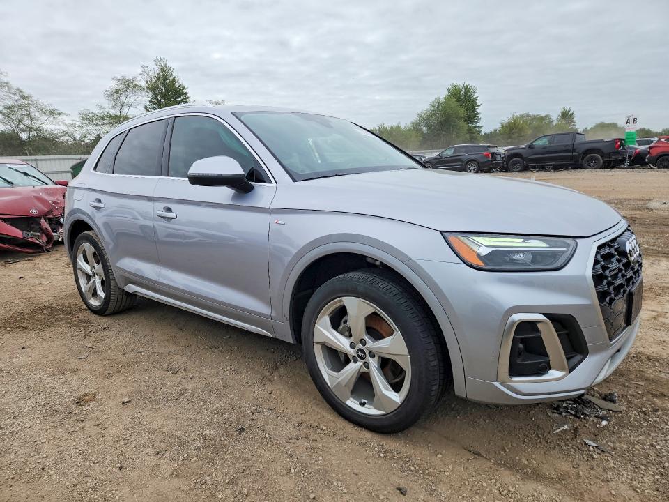 Фото 4 с аукциона – 2022 AUDI Q5 с VIN WA1EAAFY4N2052033