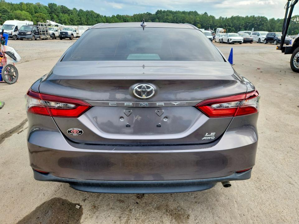 Photo 6 from auction – 2023 TOYOTA CAMRY with VIN 4T1C11BK1PU102890