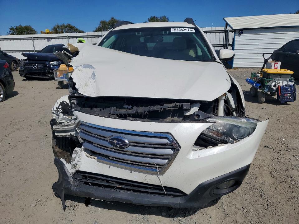 Foto 5 de la subasta – 2015 SUBARU OUTBACK con VIN 4S4BSBFC6F3284172