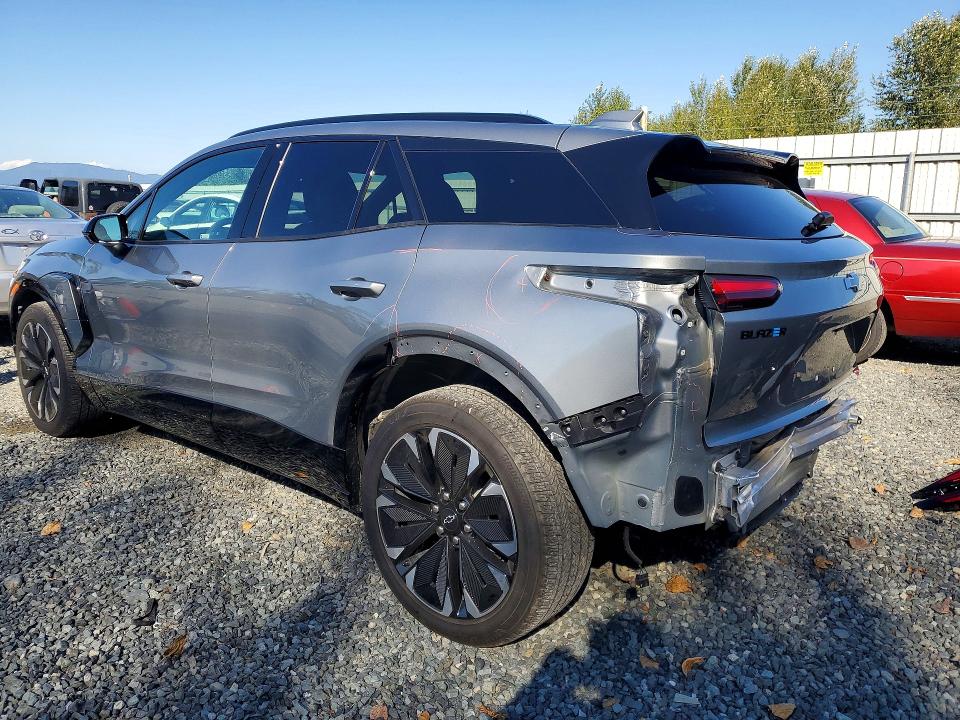 Photo 2 from auction – 2024 CHEVROLET BLAZER with VIN 3GNKDCRJ0RS176876