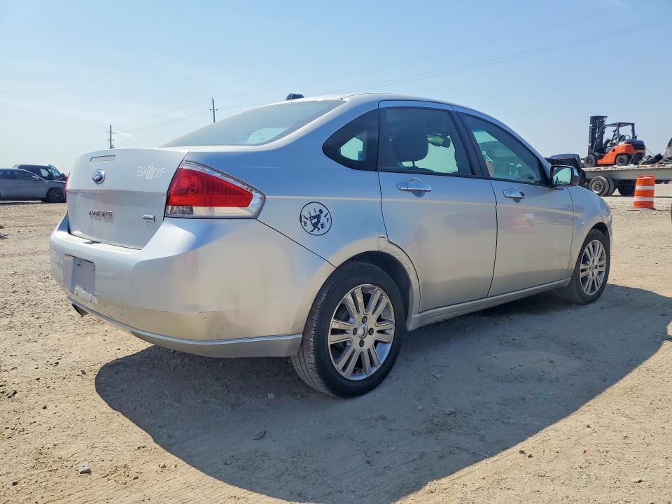 Photo 3 from auction – 2010 FORD FOCUS with VIN 1FAHP3HNXAW177661