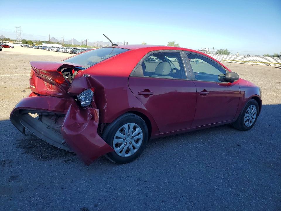 Photo 3 from auction – 2013 KIA FORTE with VIN KNAFU4A29D5646651