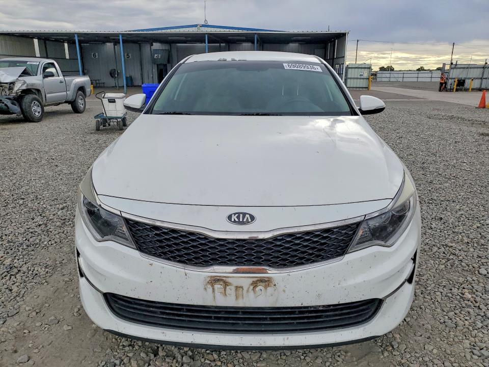 Photo 5 from auction – 2016 KIA OPTIMA with VIN 5XXGT4L3XGG017416