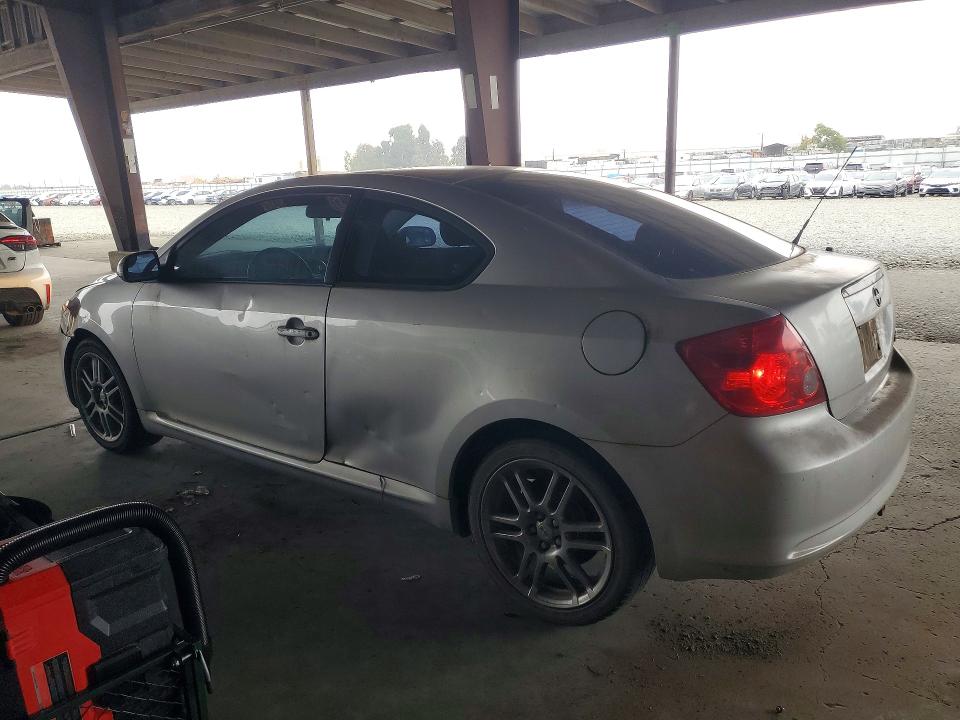 Zdjęcie 2 z aukcji – 2006 SCION TC z VIN JTKDE167460130801