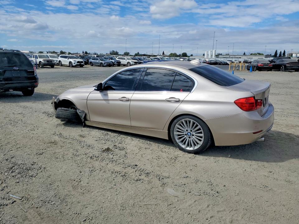 Zdjęcie 2 z aukcji – 2013 BMW 328 z VIN WBA3A5C53DF602941