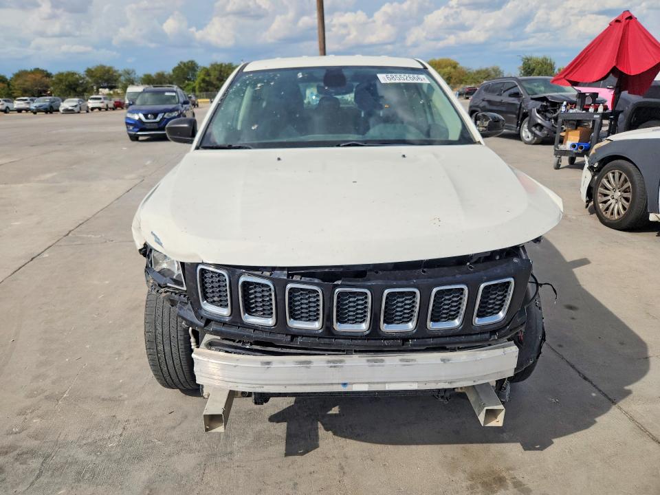 Photo 5 from auction – 2017 JEEP COMPASS with VIN 3C4NJCAB9HT661111