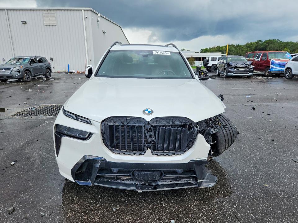 Photo 5 from auction – 2023 BMW X7 with VIN 5UX23EM0XP9P23138