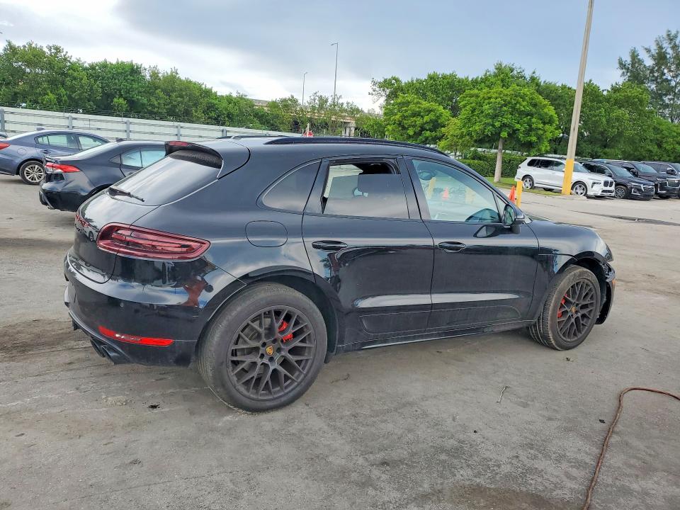 Photo 3 from auction – 2017 PORSCHE MACAN with VIN WP1AG2A5XHLB54049