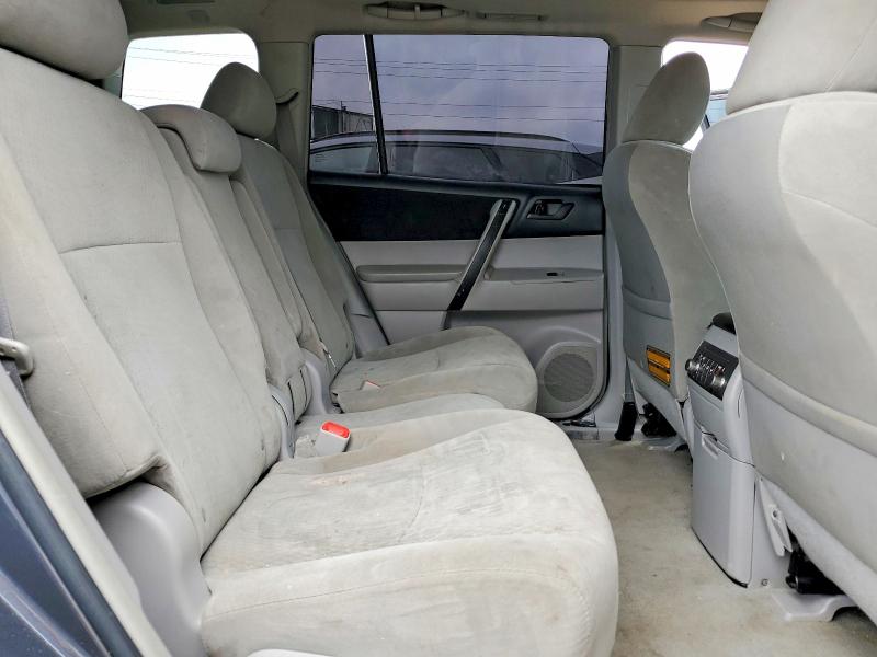 Photo 11 from auction – 2010 TOYOTA HIGHLANDER with VIN 5TDZK3EH8AS017936