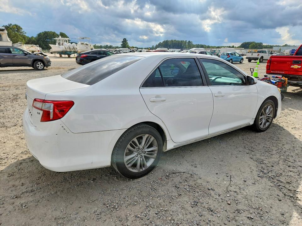 Снимка 3 от търг – 2012 TOYOTA CAMRY с VIN 4T1BF1FK9CU126176