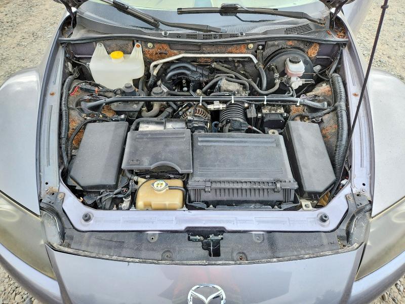 Photo 11 from auction – 2005 MAZDA RX8 with VIN JM1FE17N050159417