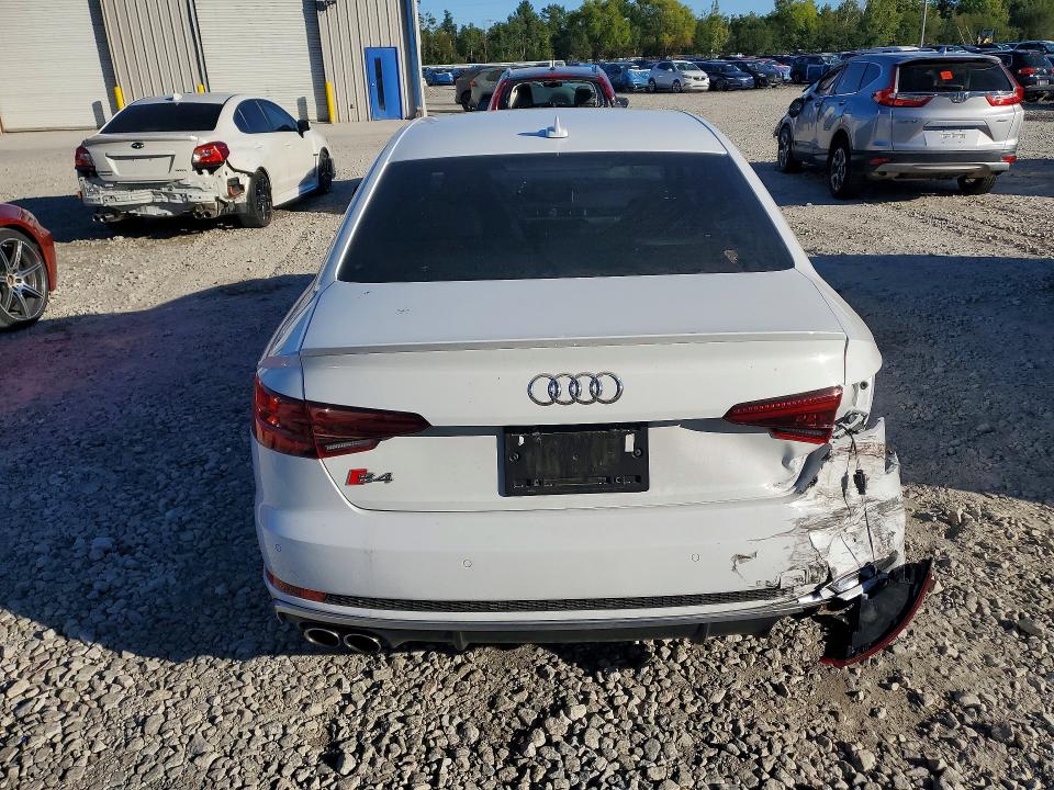 Снимка 6 от търг – 2018 AUDI S4 с VIN WAUB4AF42JA145529
