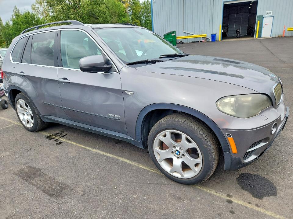 Photo 4 from auction – 2011 BMW X5 with VIN 5UXZV8C5XBL421531