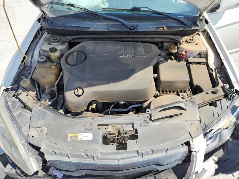 Photo 11 from auction – 2013 CHRYSLER 200 with VIN 1C3CCBBG2DN744299