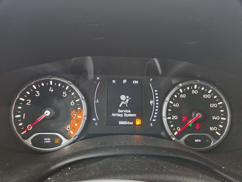 Снимка 9 от търг – 2018 JEEP RENEGADE с VIN ZACCJBBBXJPH99608