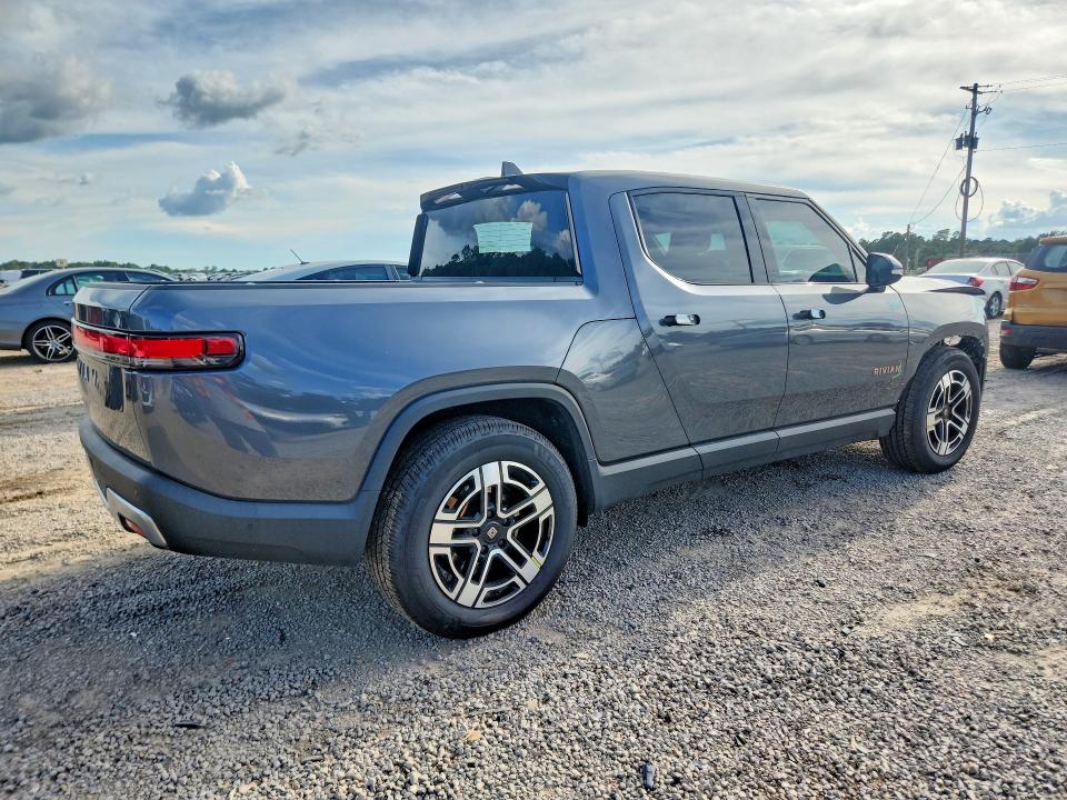Photo 3 from auction – 2023 RIVIAN R1T with VIN 7FCTGAAL9PN024375