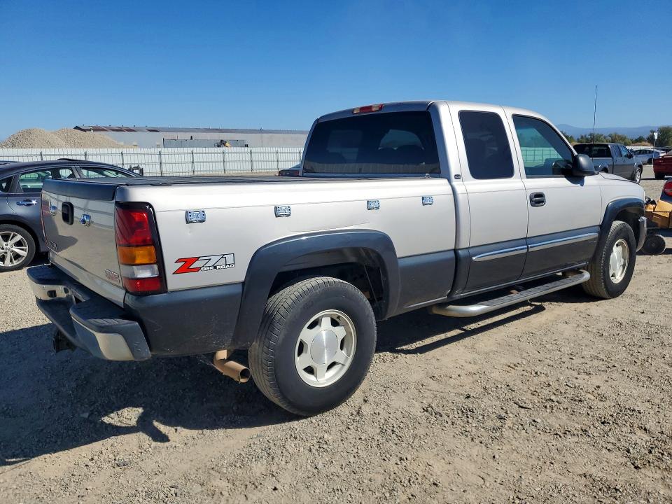 Photo 3 from auction – 2004 GMC NEW SIERRA with VIN 2GTEK19T741136770