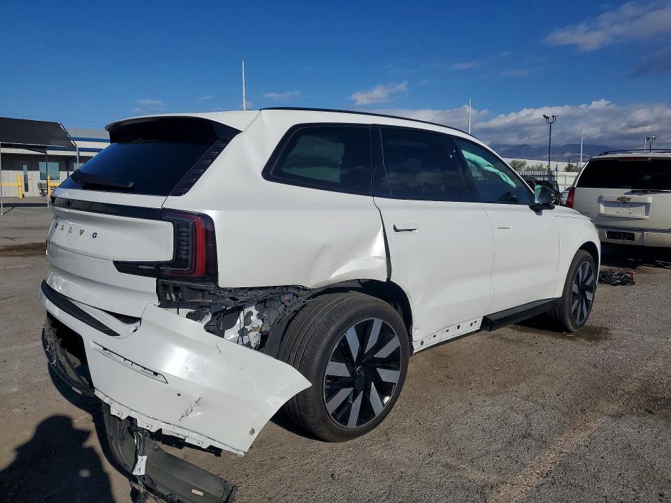 Снимка 3 от търг – 2025 VOLVO EX90 с VIN 7JDE23VK8SG020381