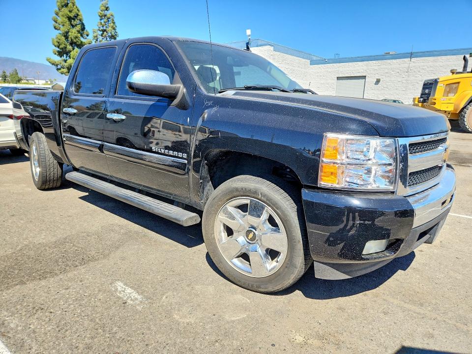 Photo 4 from auction – 2010 CHEVROLET SILVERADO with VIN 3GCRCSE00AG192584