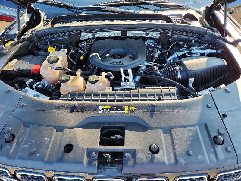 Photo 12 from auction – 2023 JEEP GRAND CHEROKEE with VIN 1C4RJYB60PC626189