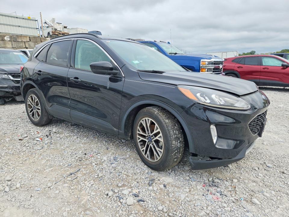 Photo 4 from auction – 2020 FORD ESCAPE with VIN 1FMCU0H64LUA70443