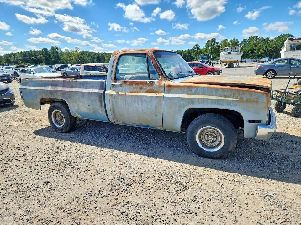 Photo 4 from auction – 1983 CHEVROLET C10 with VIN 2GCDC14D0D1106812