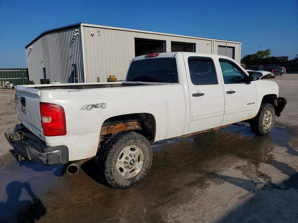 Photo 3 from auction – 2012 CHEVROLET SILVERADO with VIN 1GC1KXE81CF106318