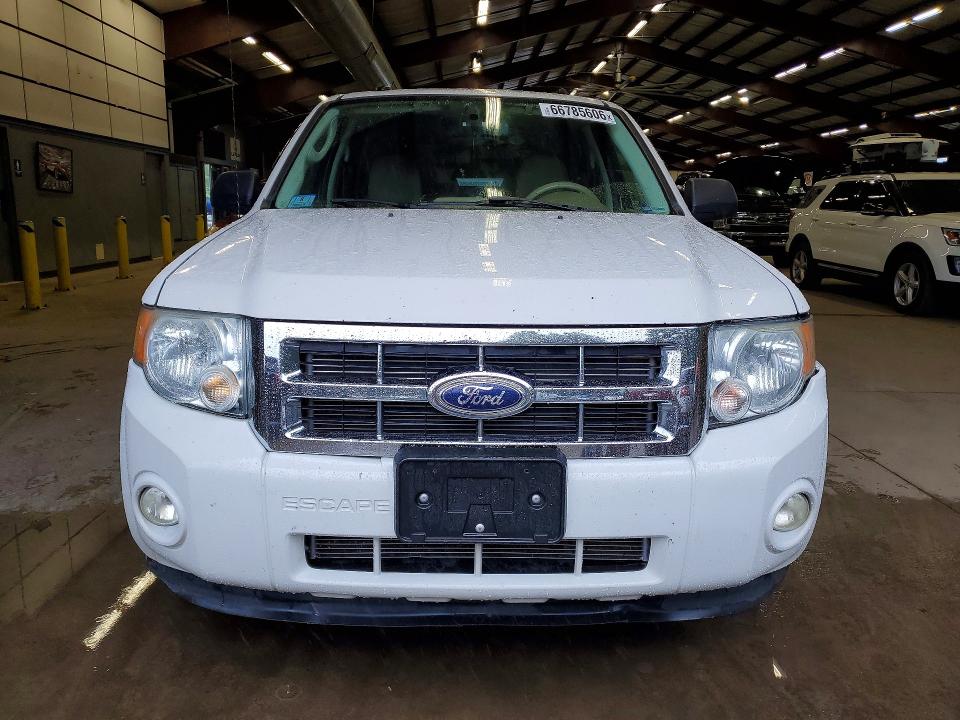 Photo 5 from auction – 2012 FORD ESCAPE with VIN 1FMCU9D71CKC22709