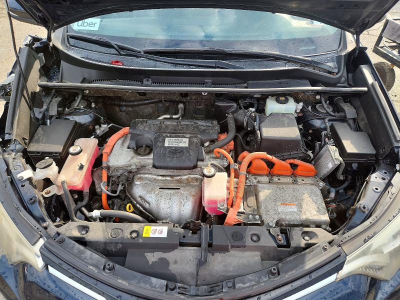 Снимка 12 от търг – 2017 TOYOTA RAV4 HV с VIN JTMDJREV5HD146499