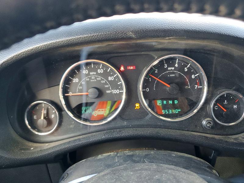 Снимка 9 от търг – 2016 JEEP WRANGLER UNLIMITED с VIN 1C4BJWEG8GL239173