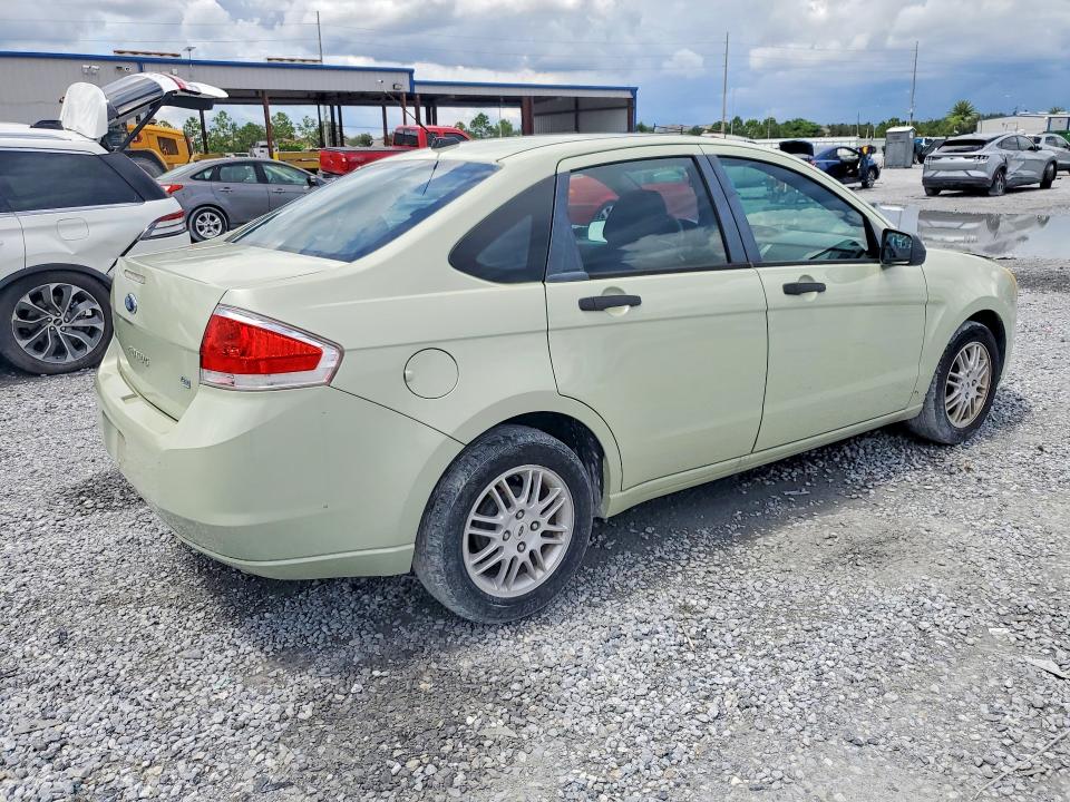Photo 3 from auction – 2010 FORD FOCUS with VIN 1FAHP3FN2AW205889