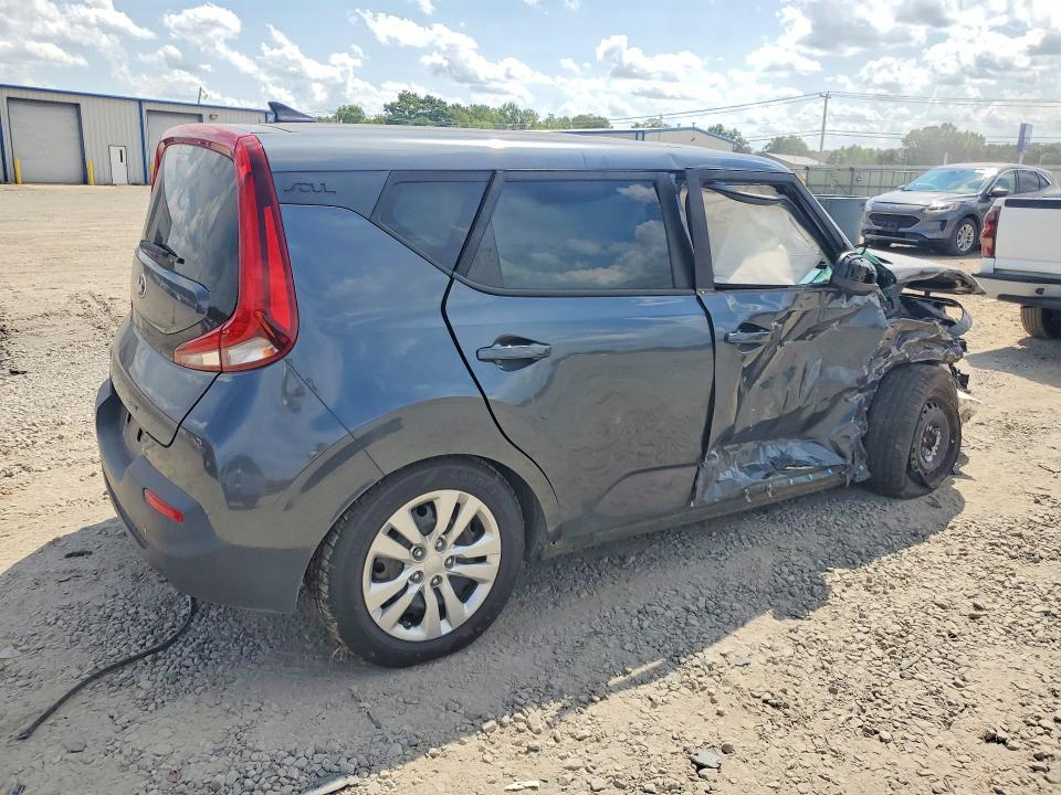 Photo 3 from auction – 2020 KIA SOUL with VIN KNDJ23AU2L7054607