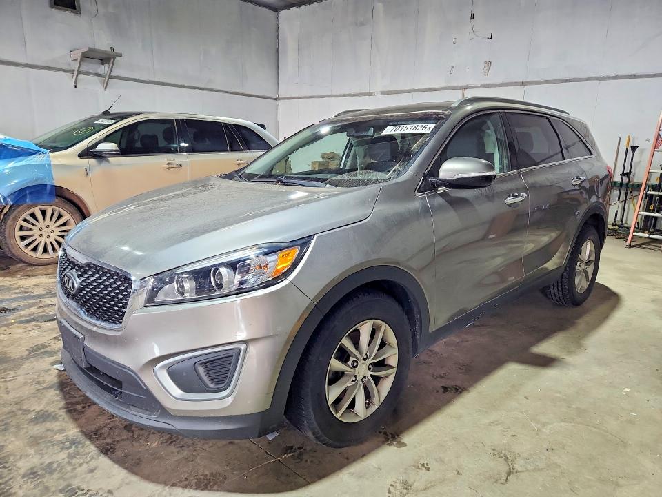 Zdjęcie 1 z aukcji – 2016 KIA SORENTO z VIN 5XYPG4A38GG017501