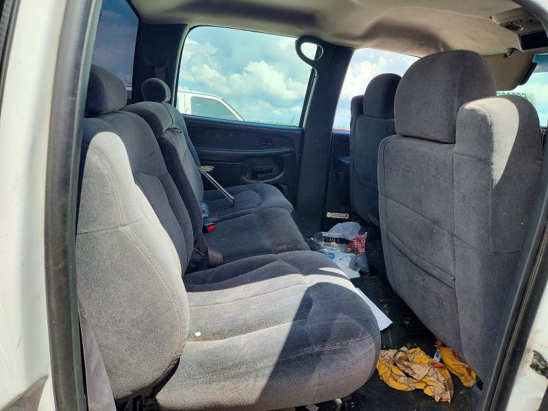 Photo 10 from auction – 2002 CHEVROLET SILVERADO with VIN 1GCHC23U72F236603