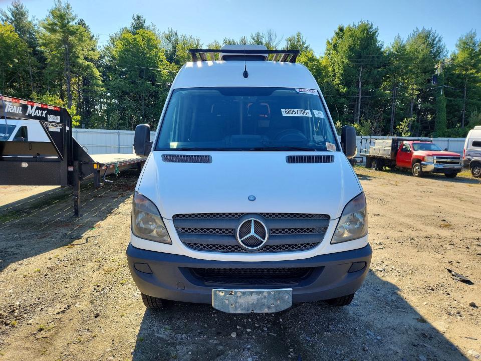 Photo 5 from auction – 2013 MERCEDES-BENZ SPRINTER with VIN WD3PF0CC6D5813400