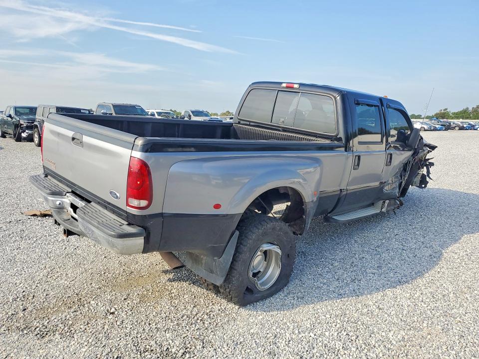 Photo 3 from auction – 2000 FORD F350 with VIN 1FTWW33F6YEC50271
