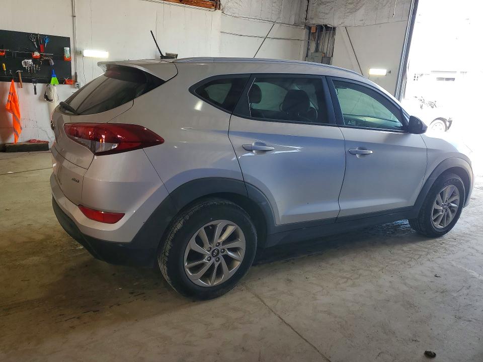 Photo 3 from auction – 2016 HYUNDAI TUCSON with VIN KM8J3CA40GU138733