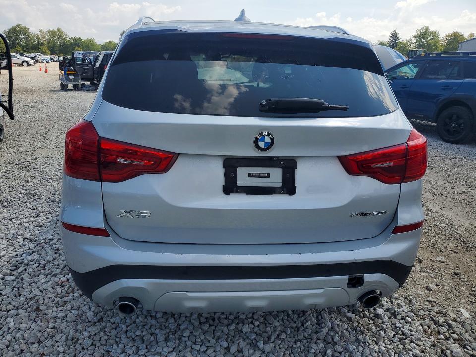 Photo 6 from auction – 2018 BMW X3 with VIN 5UXTR9C51JLD67229