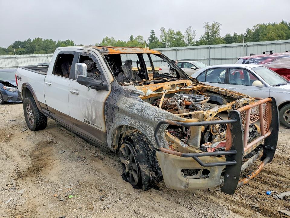 Photo 4 from auction – 2021 RAM 2500 with VIN 3C6UR5GL6MG641652
