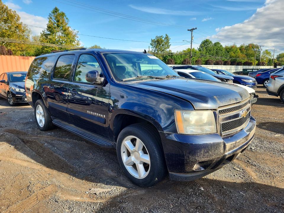 Photo 4 from auction – 2008 CHEVROLET SUBURBAN with VIN 3GNFK16358G173054