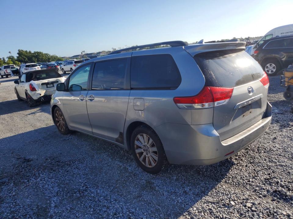 Photo 2 from auction – 2011 TOYOTA SIENNA with VIN 5TDYK3DC9BS097119