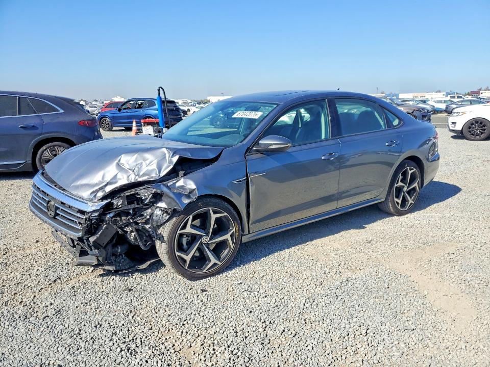 2020 VOLKSWAGEN PASSAT