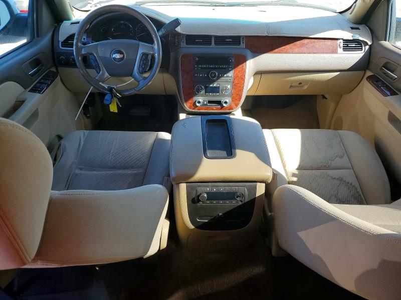 Photo 8 from auction – 2010 CHEVROLET SUBURBAN with VIN 1GNUCHE02AR172048