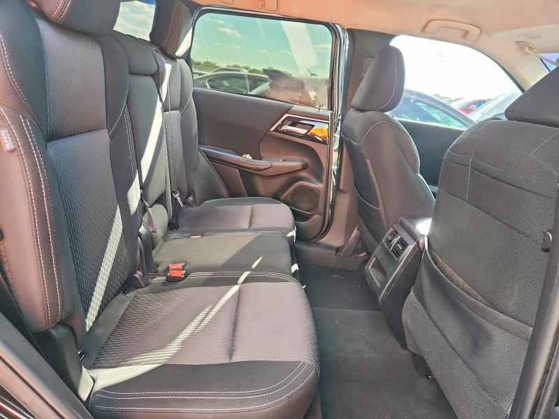 Снимка 11 от търг – 2024 MITSUBISHI OUTLANDER с VIN JA4J3UA89RZ055203