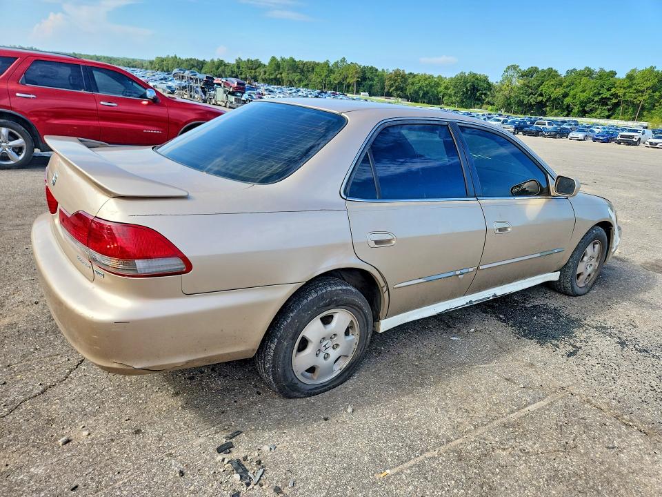 Photo 3 from auction – 2001 HONDA ACCORD with VIN 1HGCG16541A024302