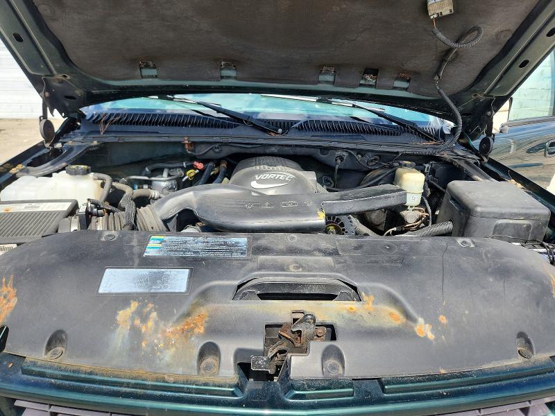 Photo 12 from auction – 2002 CHEVROLET SUBURBAN with VIN 3GNFK16Z02G353800