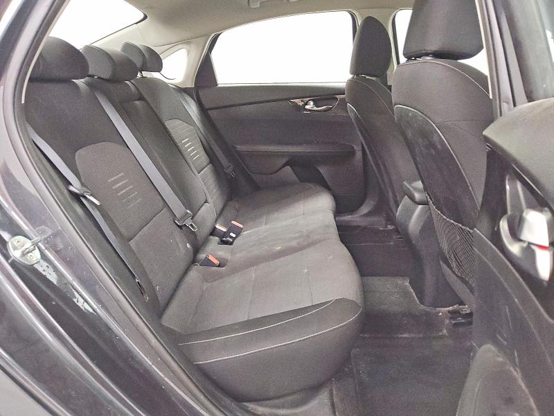 Foto 10 de la subasta – 2019 KIA FORTE con VIN 3KPF34AD8KE039911