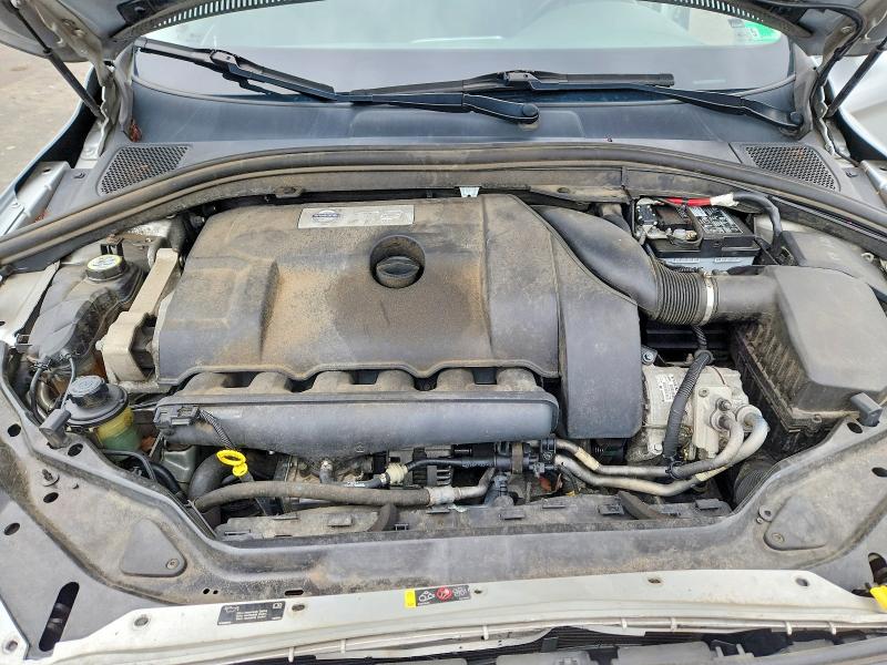 Фото 11 с аукциона – 2015 VOLVO XC60 с VIN YV4902RK6F2649125
