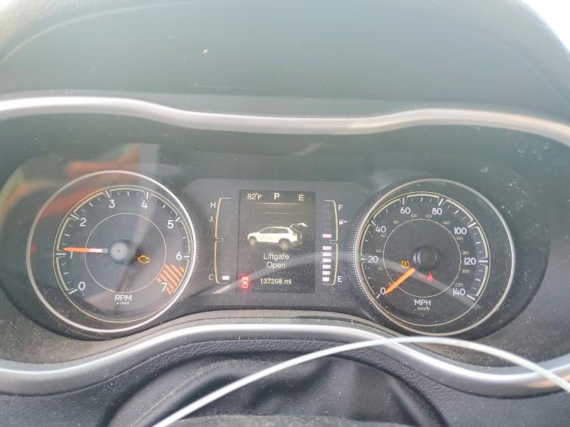 صورة رقم 9 من المزاد - 2015 JEEP CHEROKEE مع VIN 1C4PJLAB2FW532157